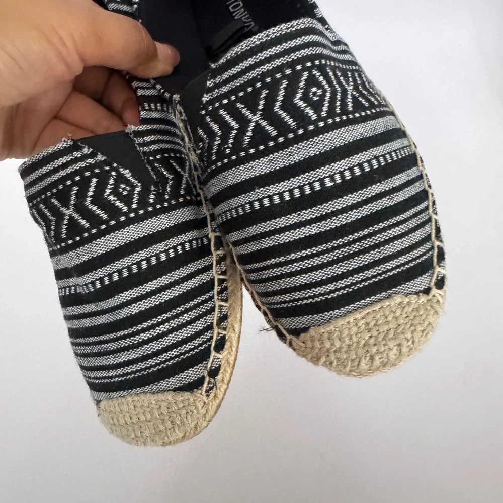 Minnetonka Black Woven Aztec Espadrille Slip On‎ Loafer Shoes Womens Size 6M